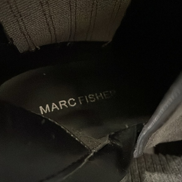 Marc Fisher Ankle Boots Size 7 Gray Suede Pointed Toe Chunky Heel Decor Toe Tips - Picture 9 of 13